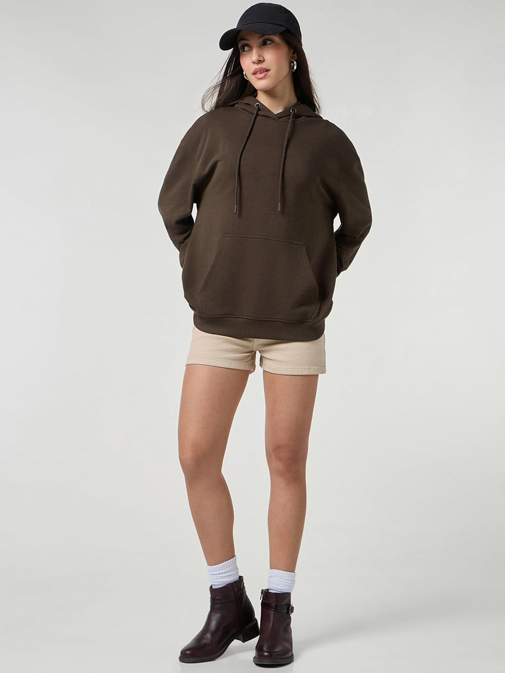 Bewakoof Women's Solid Oversized Fit Full Sleeve Hooded Cotton Blend Hoodies